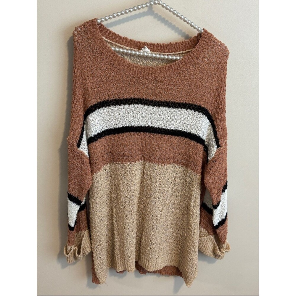 BiBi Rust & Cream Colorblock Crewneck Sweater size small